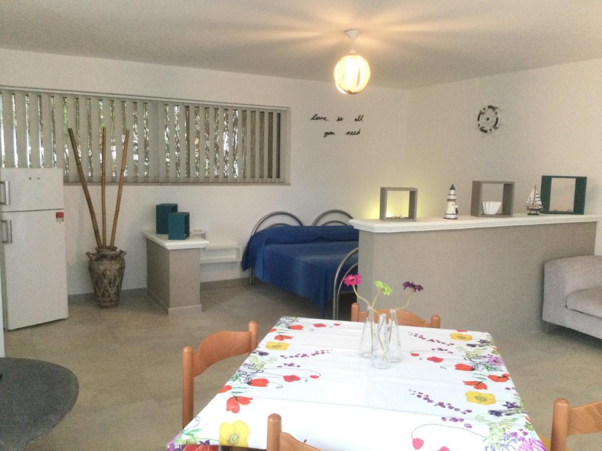 Residence I Faraglioni Mattinata Bagian luar foto
