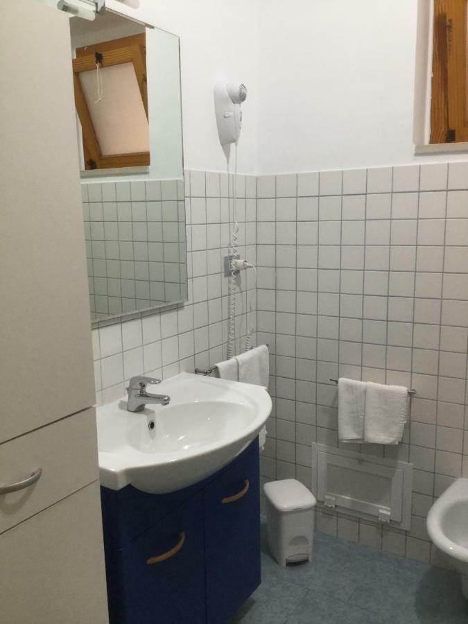 Residence I Faraglioni Mattinata Bagian luar foto