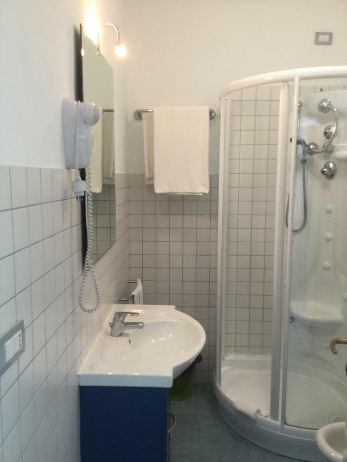 Residence I Faraglioni Mattinata Bagian luar foto