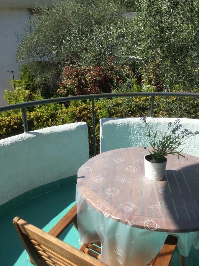 Residence I Faraglioni Mattinata Bagian luar foto